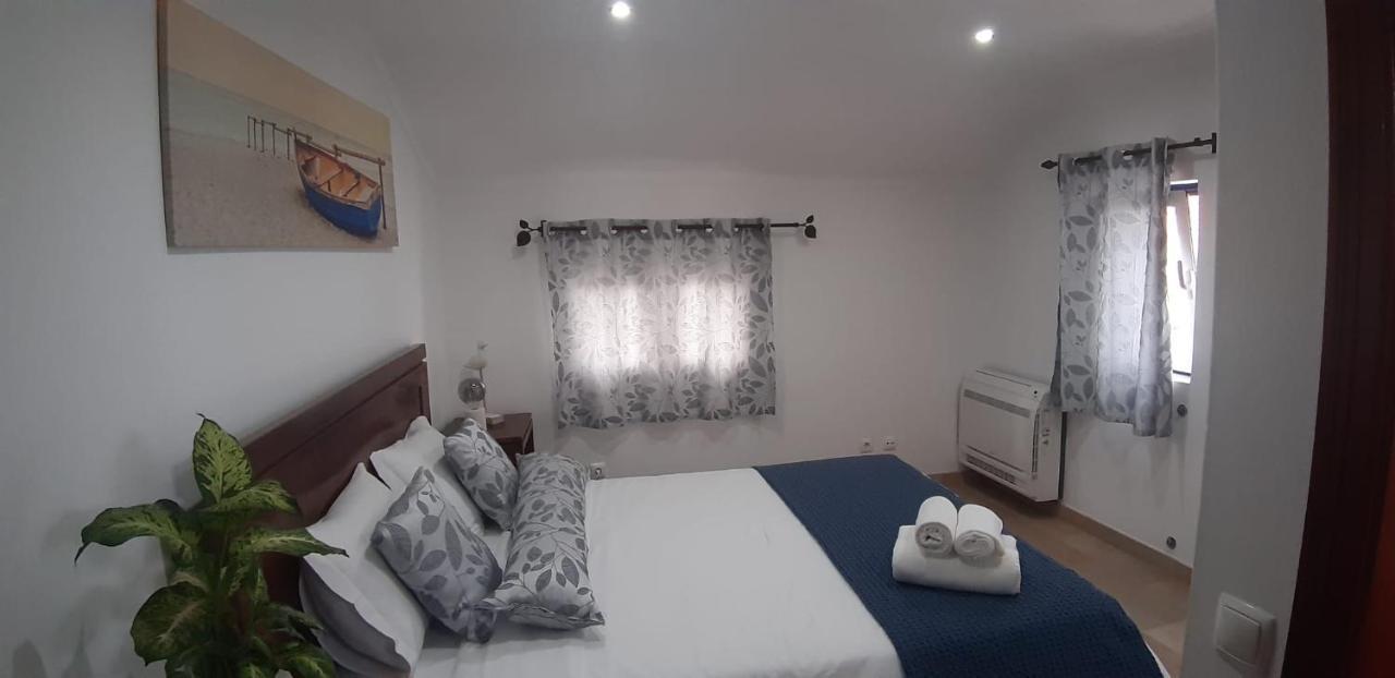 Villa A Casa Da Foz Moradia Com Vista Mar Sesimbra Esterno foto